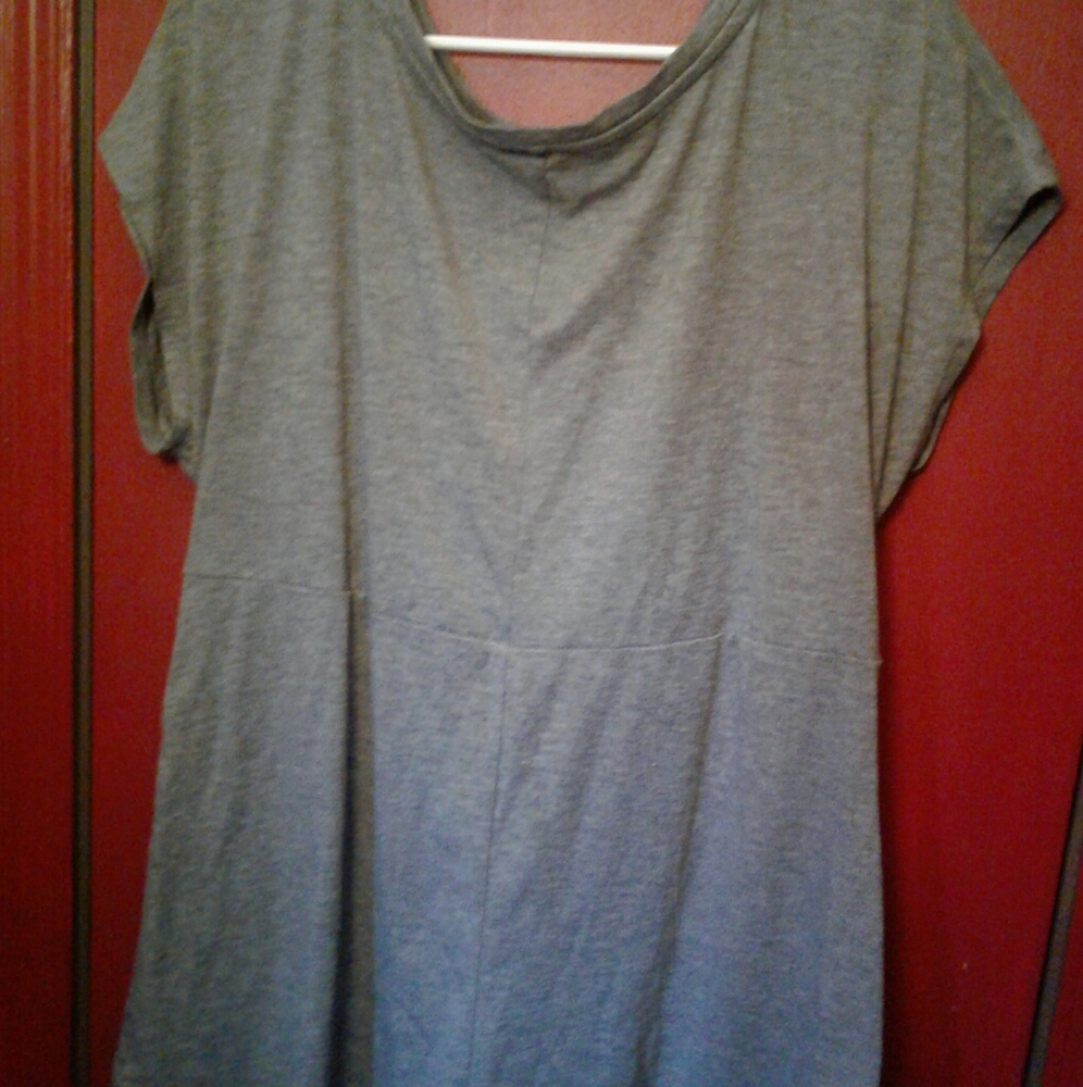 Grey short sleeve blouse - Picture 2 of 2